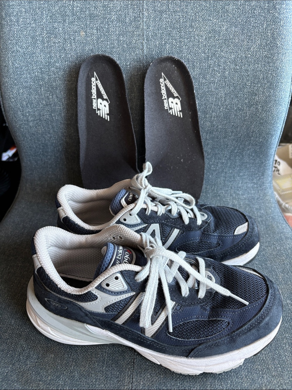 New Balance Women's 990v6 Navy Made in USA Suede Sneakers Size 7 2E W990NV6 - Picture 4 of 4